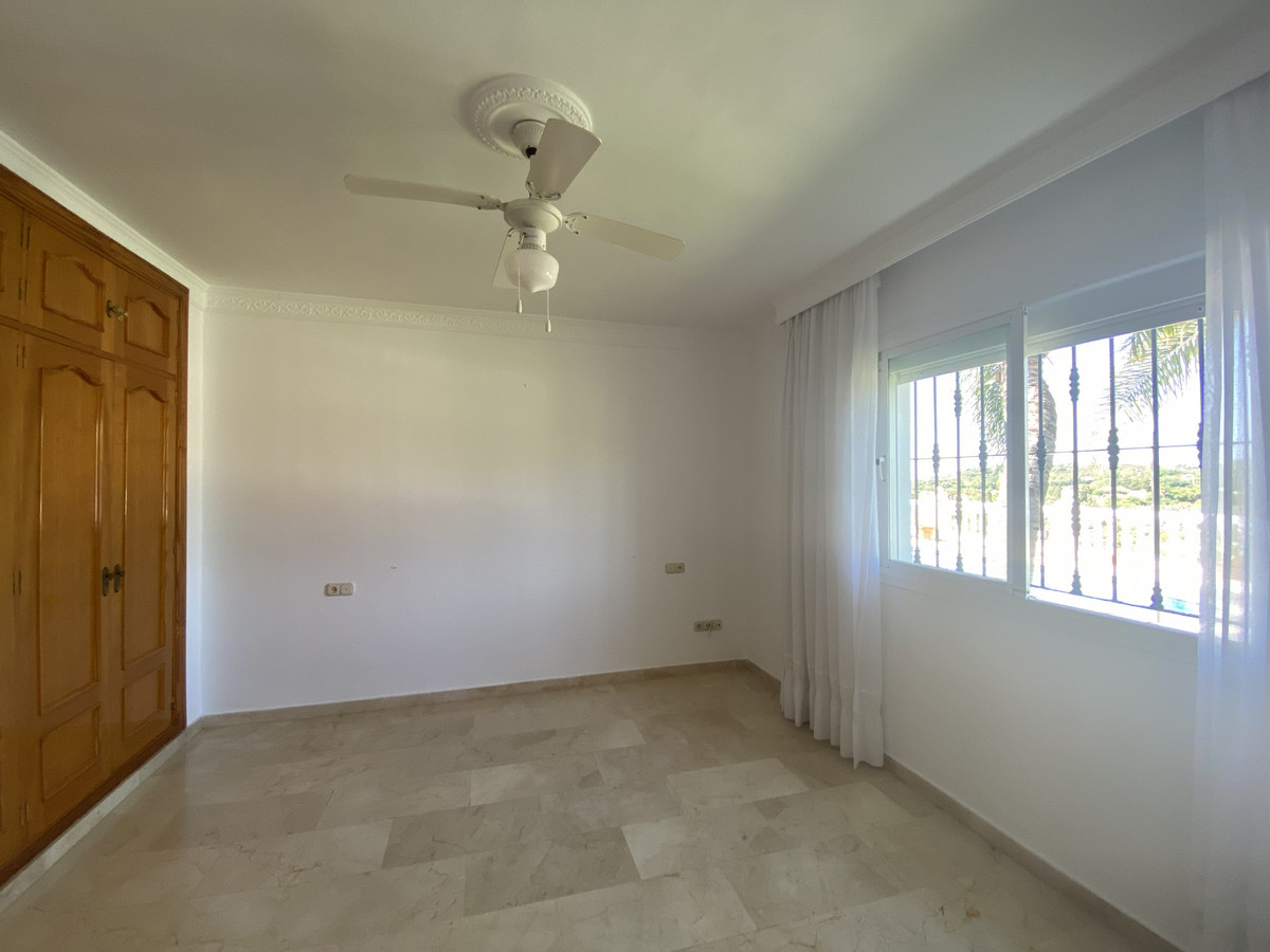 3 Bed Townhouse for sale in Estepona Costa Del Sol, Málaga, Spain