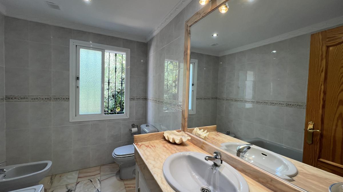 3 Bed Townhouse for sale in Estepona Costa Del Sol, Málaga, Spain