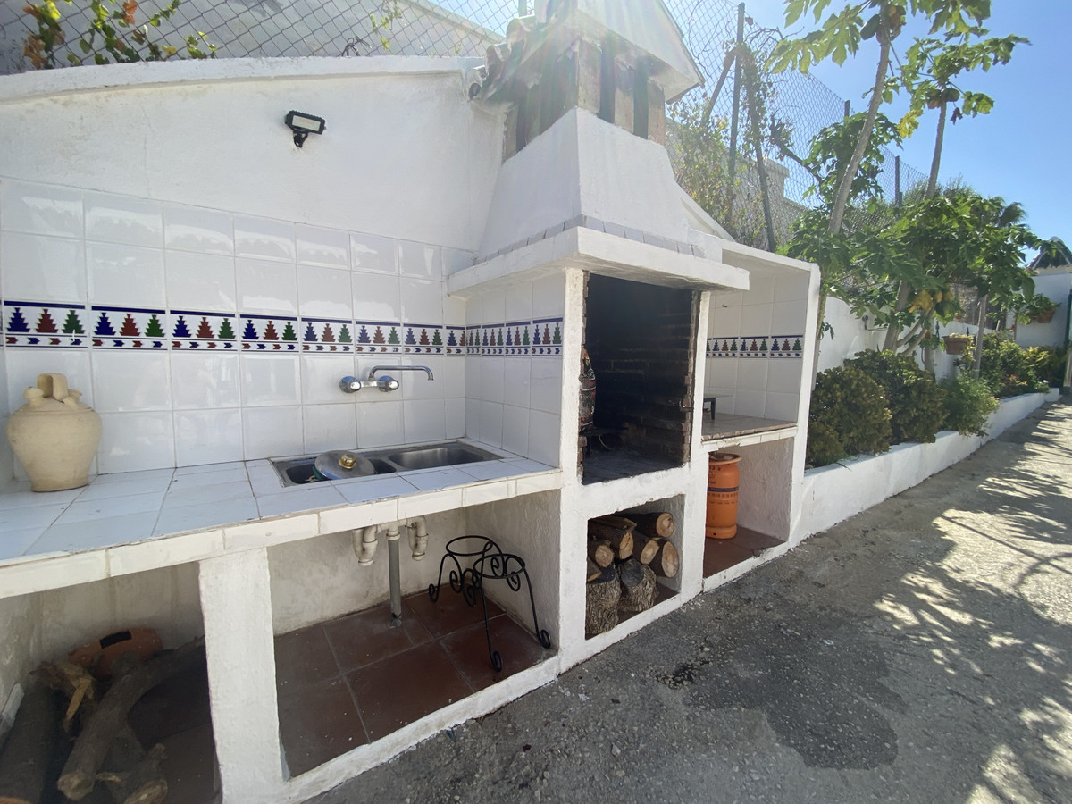 3 Bed Townhouse for sale in Estepona Costa Del Sol, Málaga, Spain