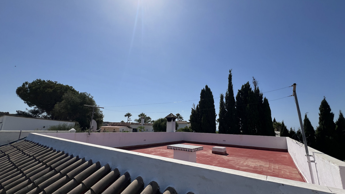 3 Bed Townhouse for sale in Estepona Costa Del Sol, Málaga, Spain