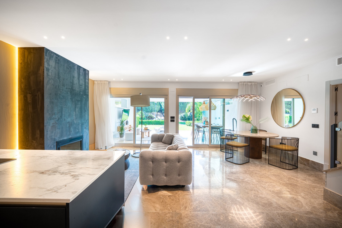 3 Bed Townhouse for sale in Marbella Costa Del Sol, Málaga, Spain