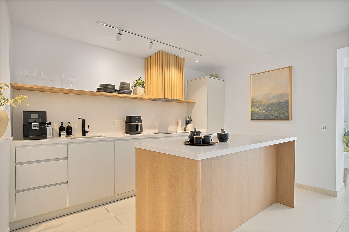 2 Bed Apartment for sale in Estepona Costa Del Sol, Málaga, Spain