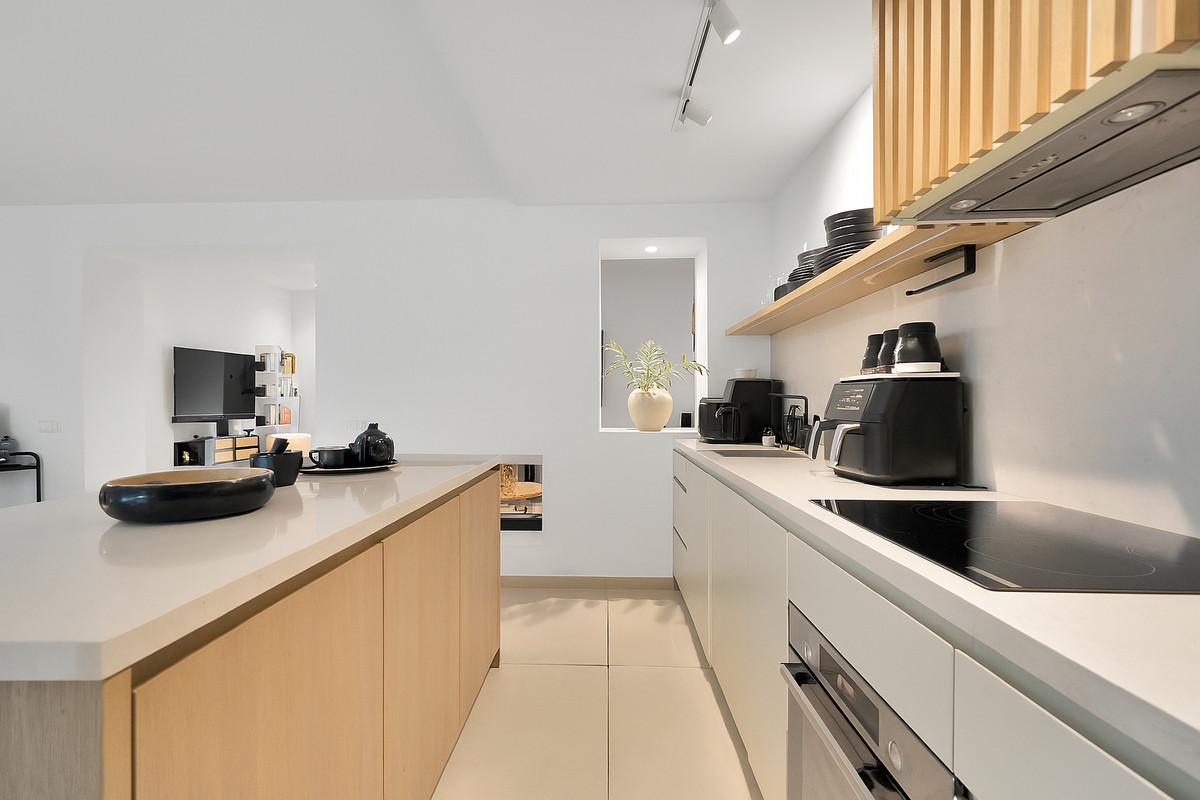 2 Bed Apartment for sale in Estepona Costa Del Sol, Málaga, Spain