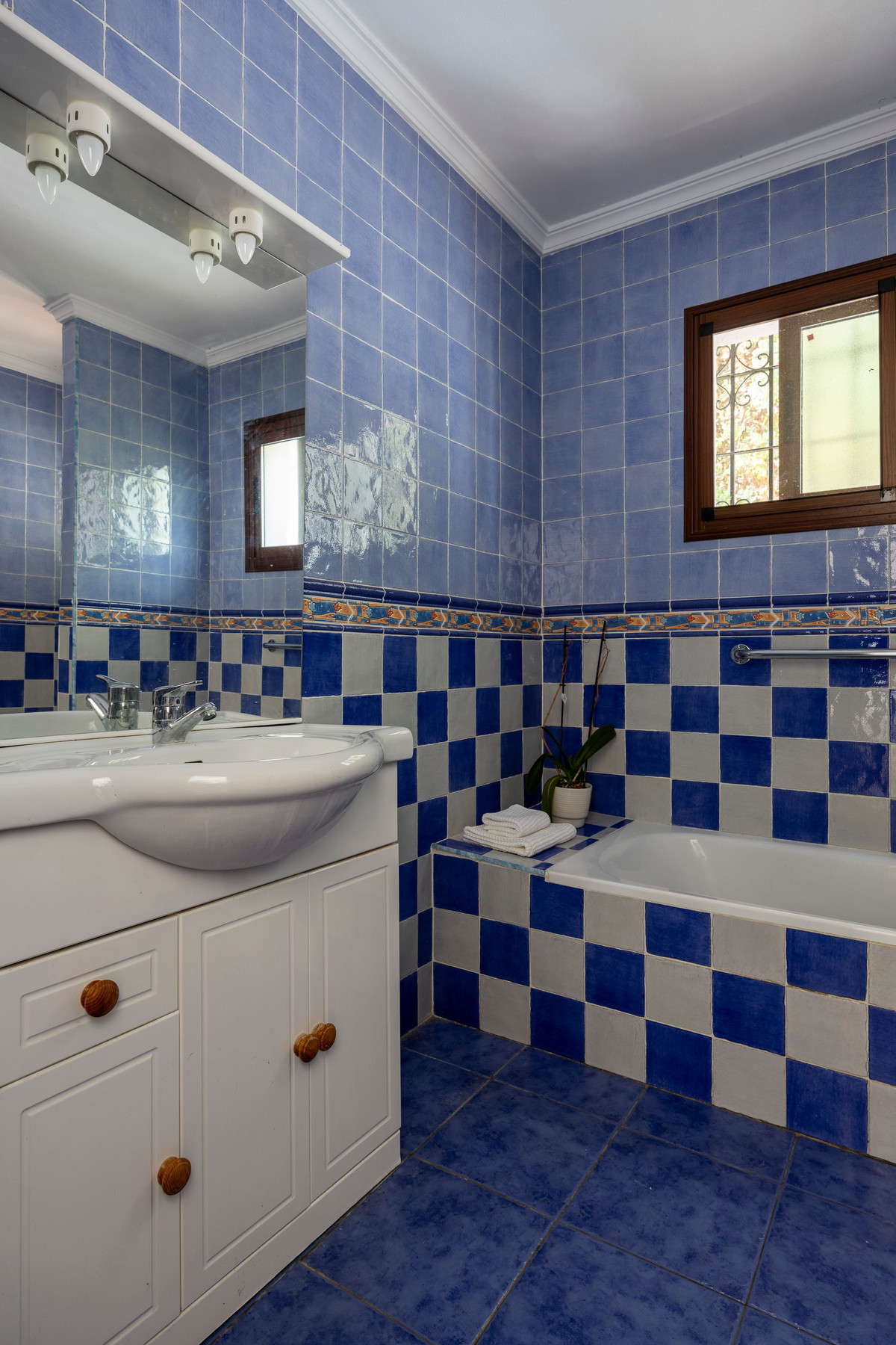 6 Bed Townhouse for sale in Torremuelle Costa Del Sol, Málaga, Spain