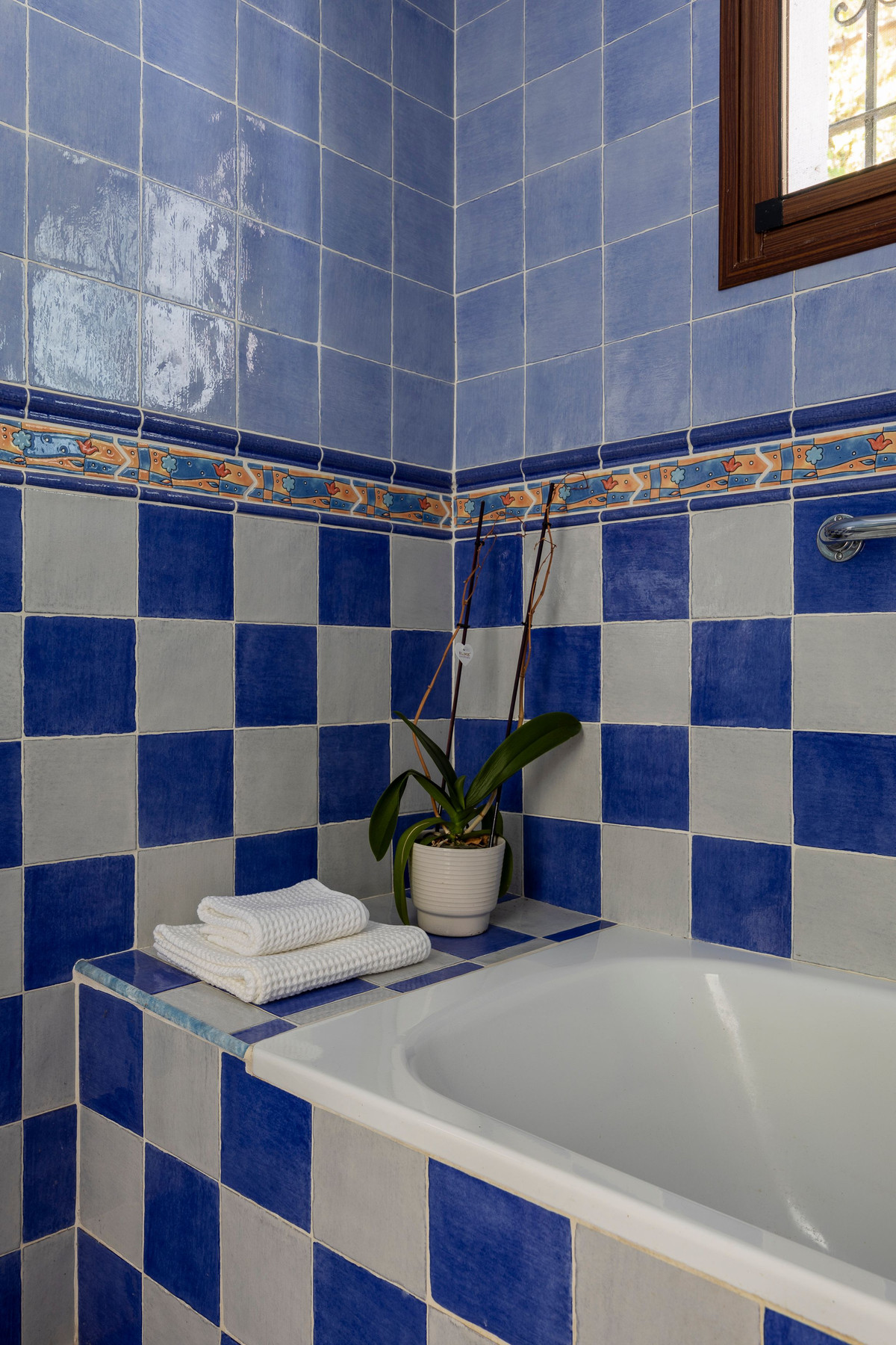 6 Bed Townhouse for sale in Torremuelle Costa Del Sol, Málaga, Spain