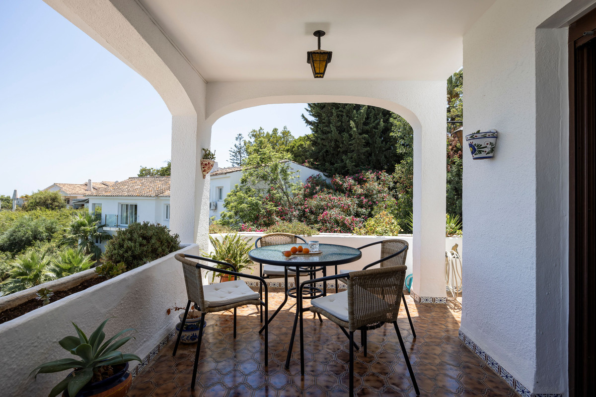 6 Bed Townhouse for sale in Torremuelle Costa Del Sol, Málaga, Spain