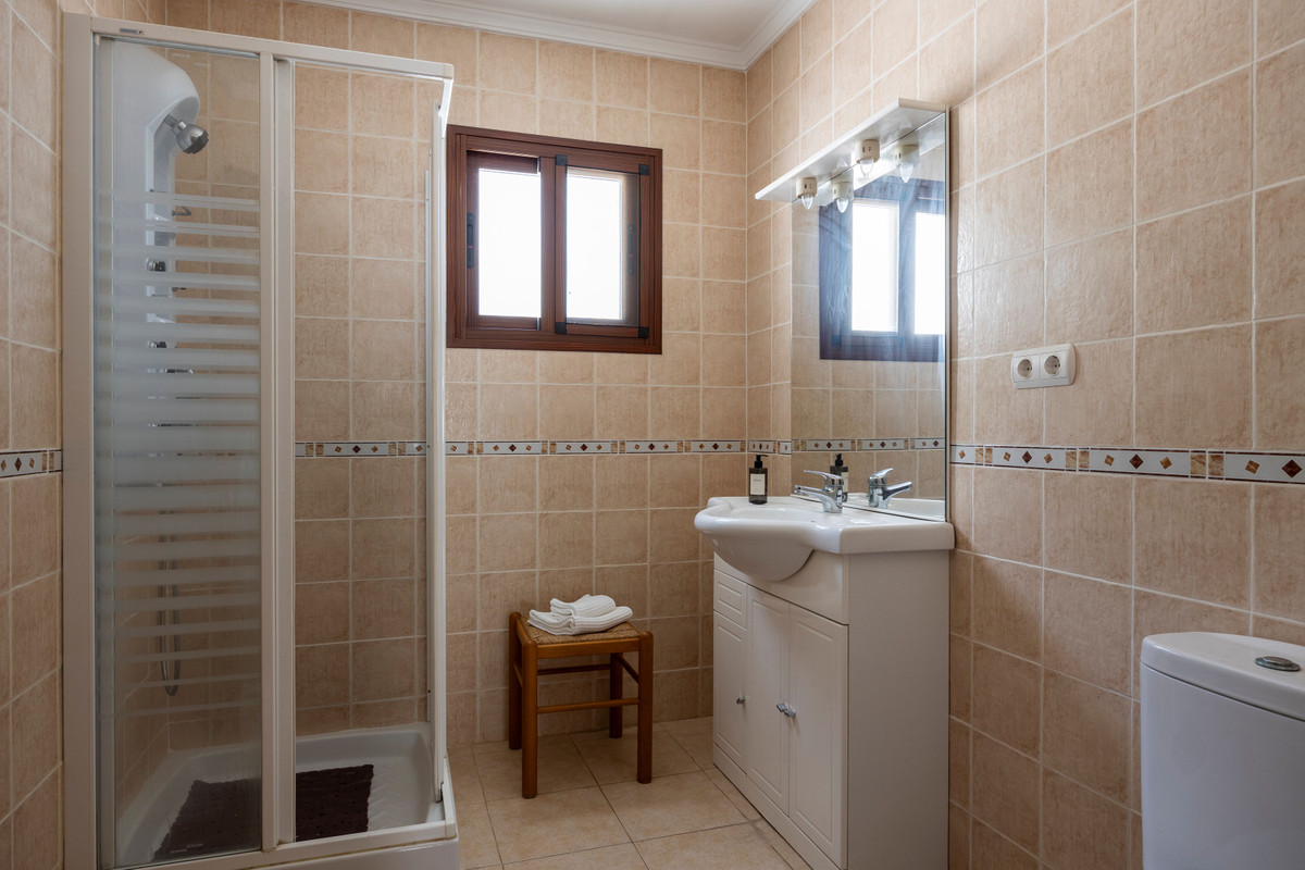 6 Bed Townhouse for sale in Torremuelle Costa Del Sol, Málaga, Spain