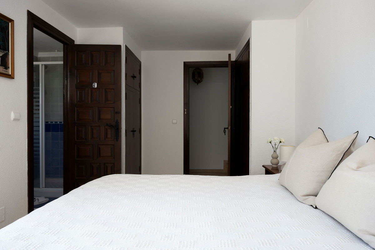 6 Bed Townhouse for sale in Torremuelle Costa Del Sol, Málaga, Spain