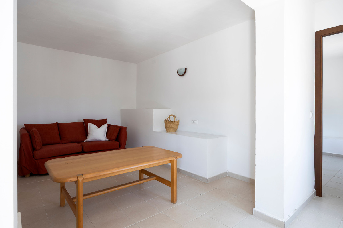 6 Bed Townhouse for sale in Torremuelle Costa Del Sol, Málaga, Spain