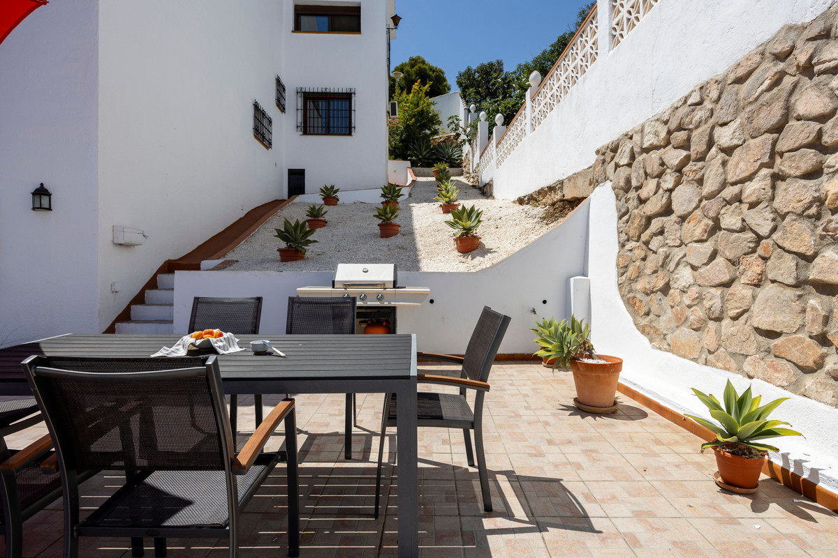 6 Bed Townhouse for sale in Torremuelle Costa Del Sol, Málaga, Spain