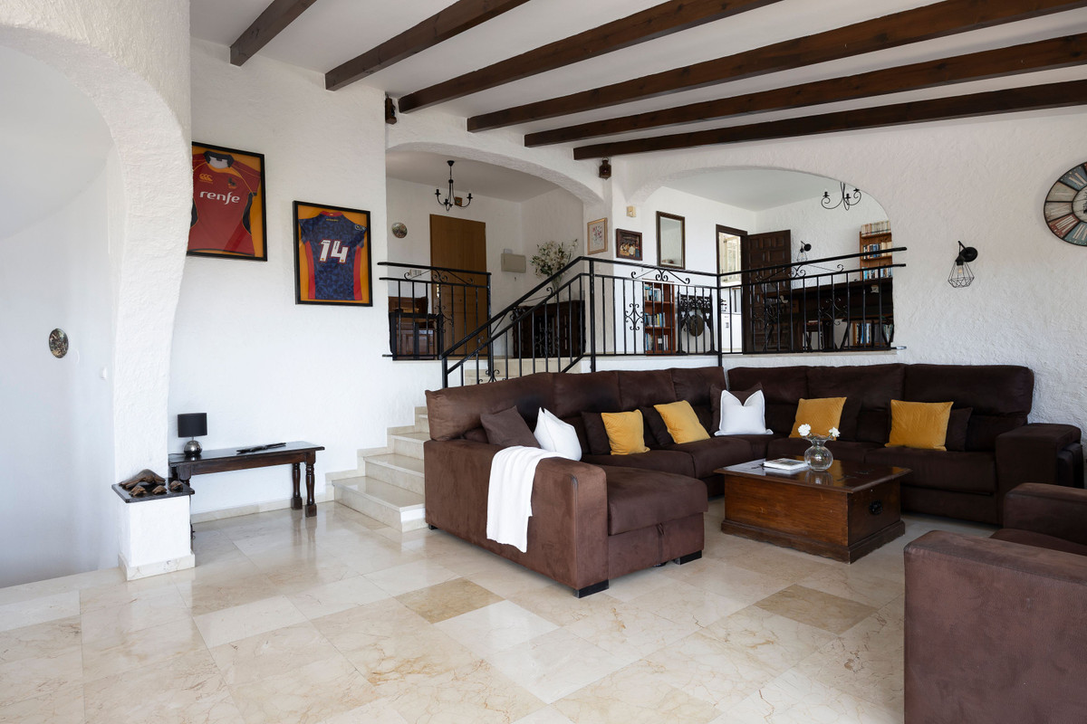 6 Bed Townhouse for sale in Torremuelle Costa Del Sol, Málaga, Spain