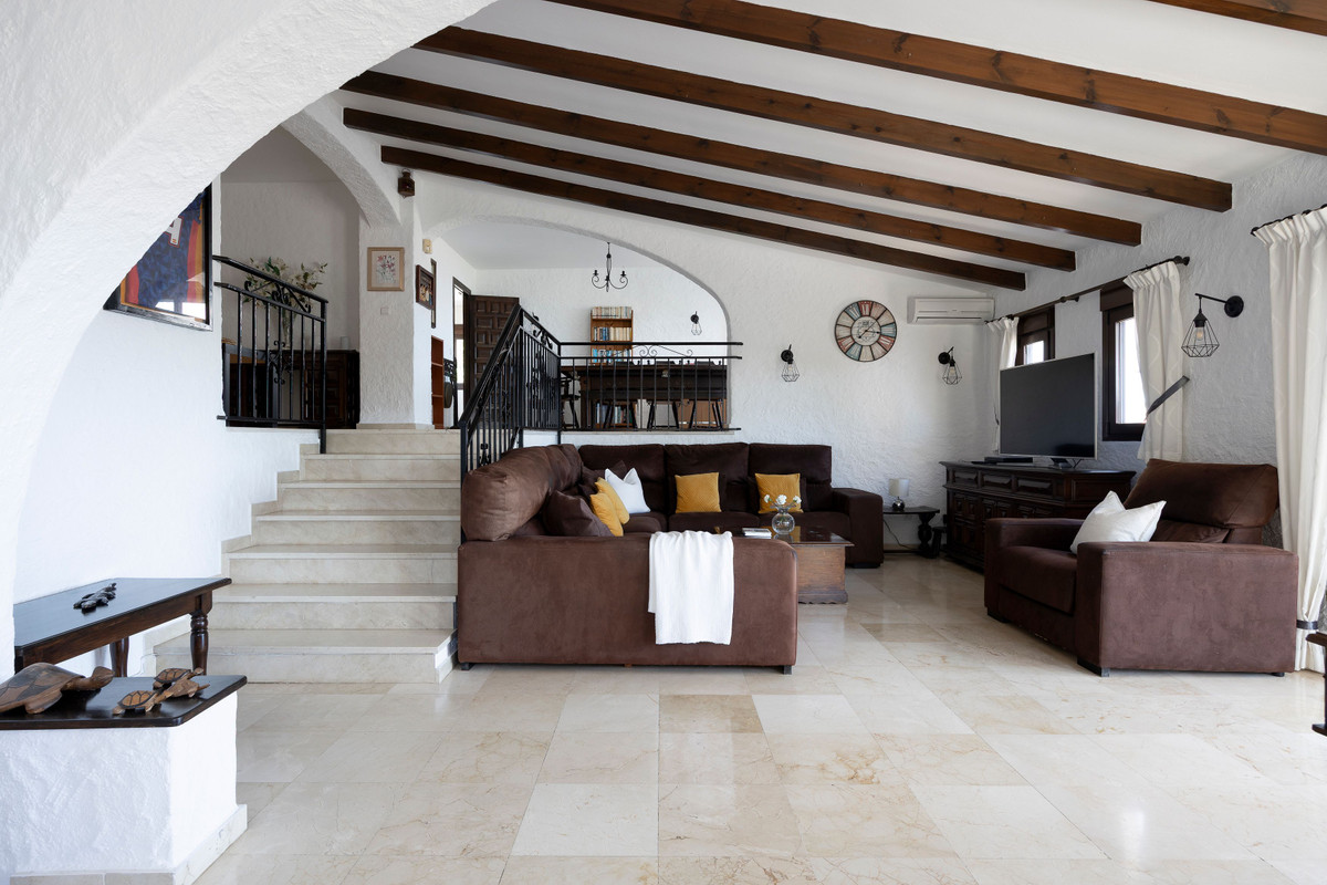 6 Bed Townhouse for sale in Torremuelle Costa Del Sol, Málaga, Spain