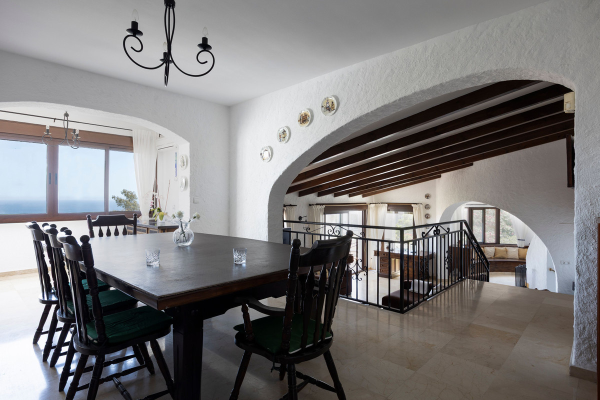 6 Bed Townhouse for sale in Torremuelle Costa Del Sol, Málaga, Spain
