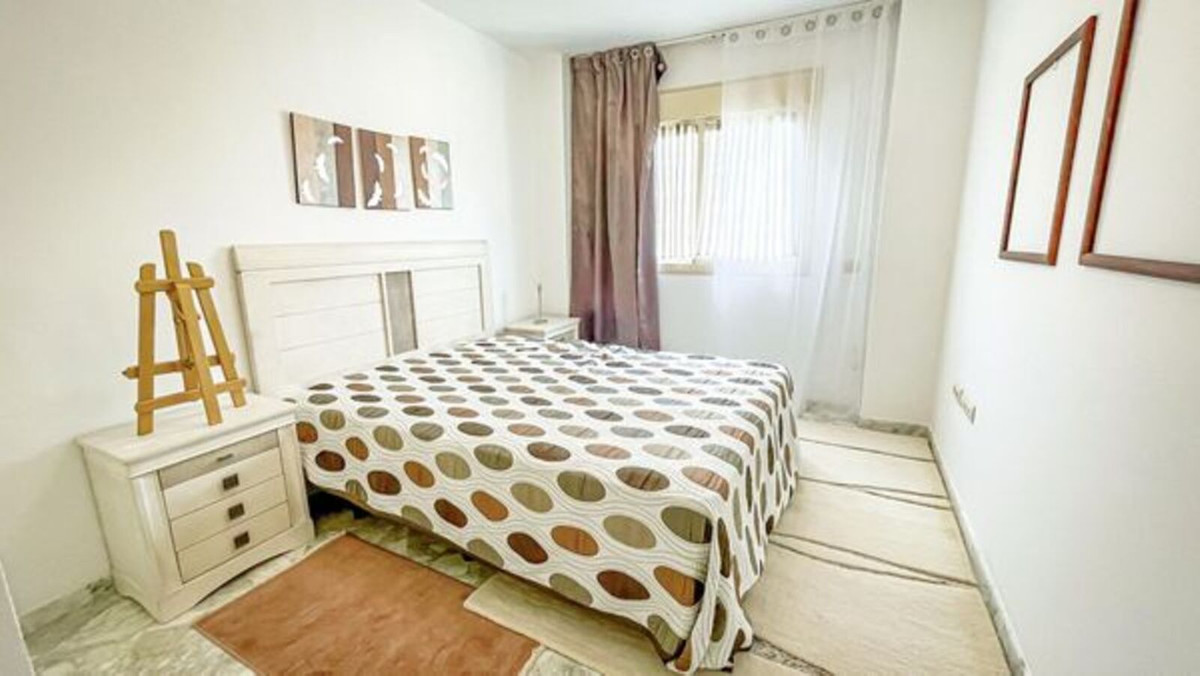 Se vende Apartamento Planta Media de 2 dormitorios en Costa Del Sol, Málaga, España