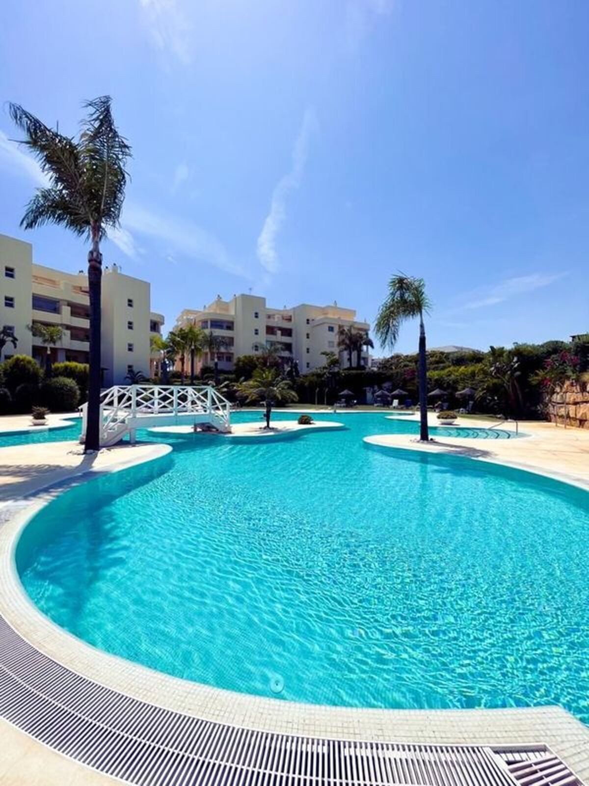 Se vende Apartamento Planta Media de 2 dormitorios en Costa Del Sol, Málaga, España