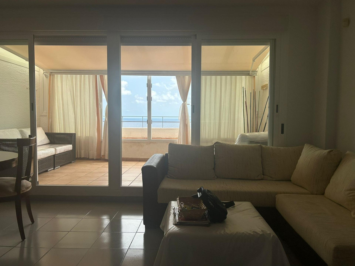 Se vende Apartamento Planta Media de 2 dormitorios en Costa Blanca, Alicante, España