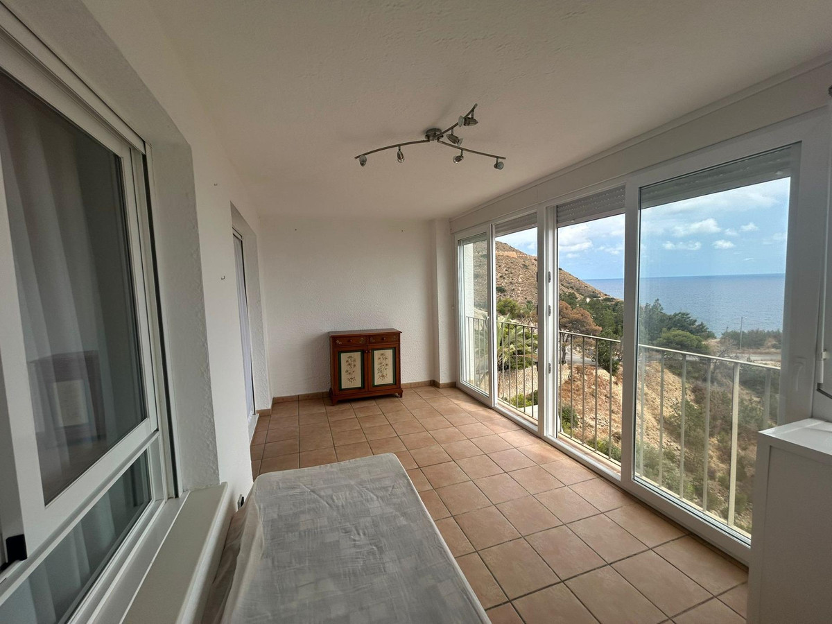 Se vende Apartamento Planta Media de 2 dormitorios en Costa Blanca, Alicante, España