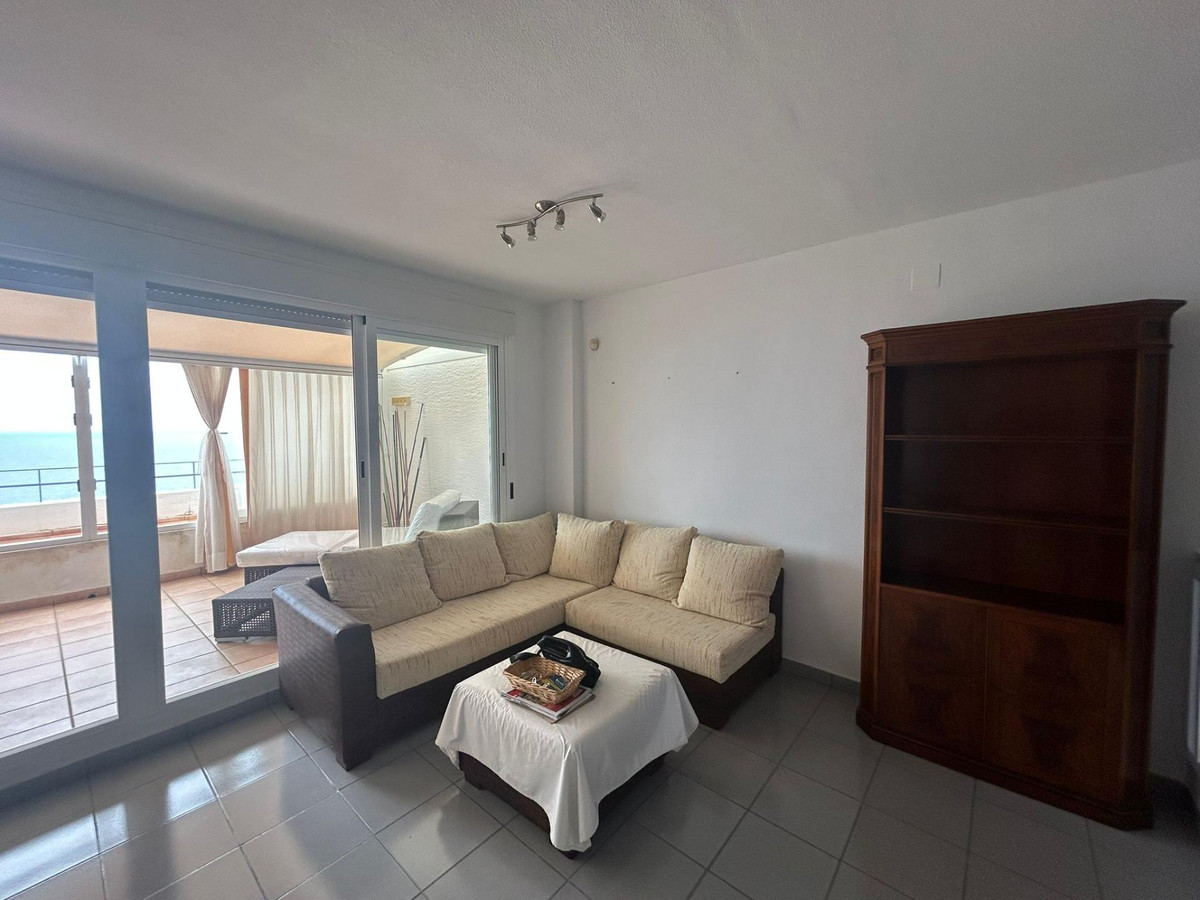 Se vende Apartamento Planta Media de 2 dormitorios en Costa Blanca, Alicante, España