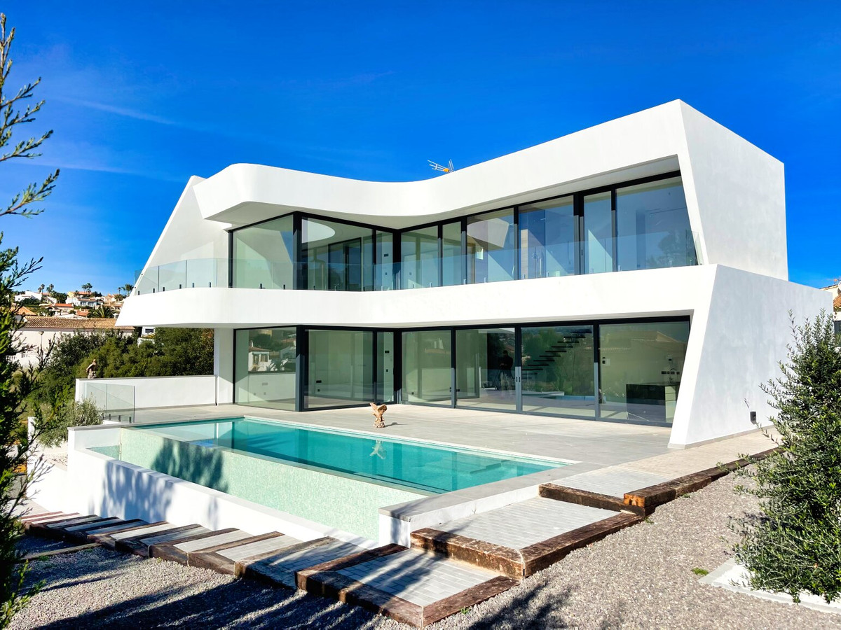 4 Bed Townhouse for sale in Calpe Costa Blanca, Alicante, Spain