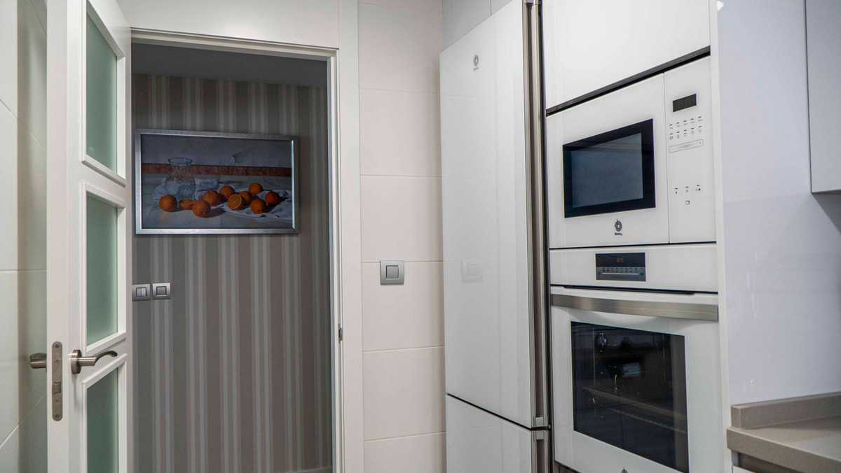 3 Bed Apartment for sale in Torremolinos Costa Del Sol, Málaga, Spain