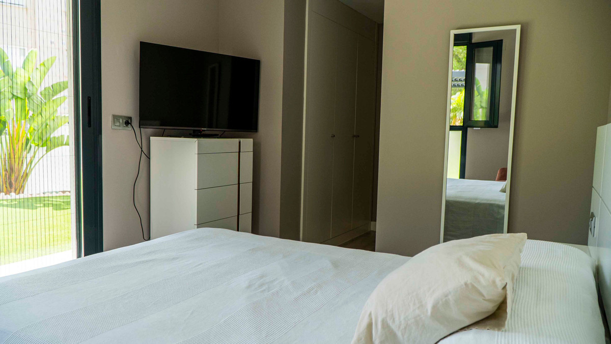 3 Bed Apartment for sale in Torremolinos Costa Del Sol, Málaga, Spain