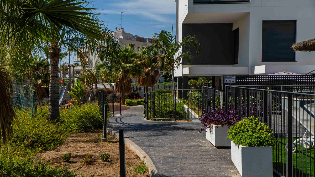 3 Bed Apartment for sale in Torremolinos Costa Del Sol, Málaga, Spain