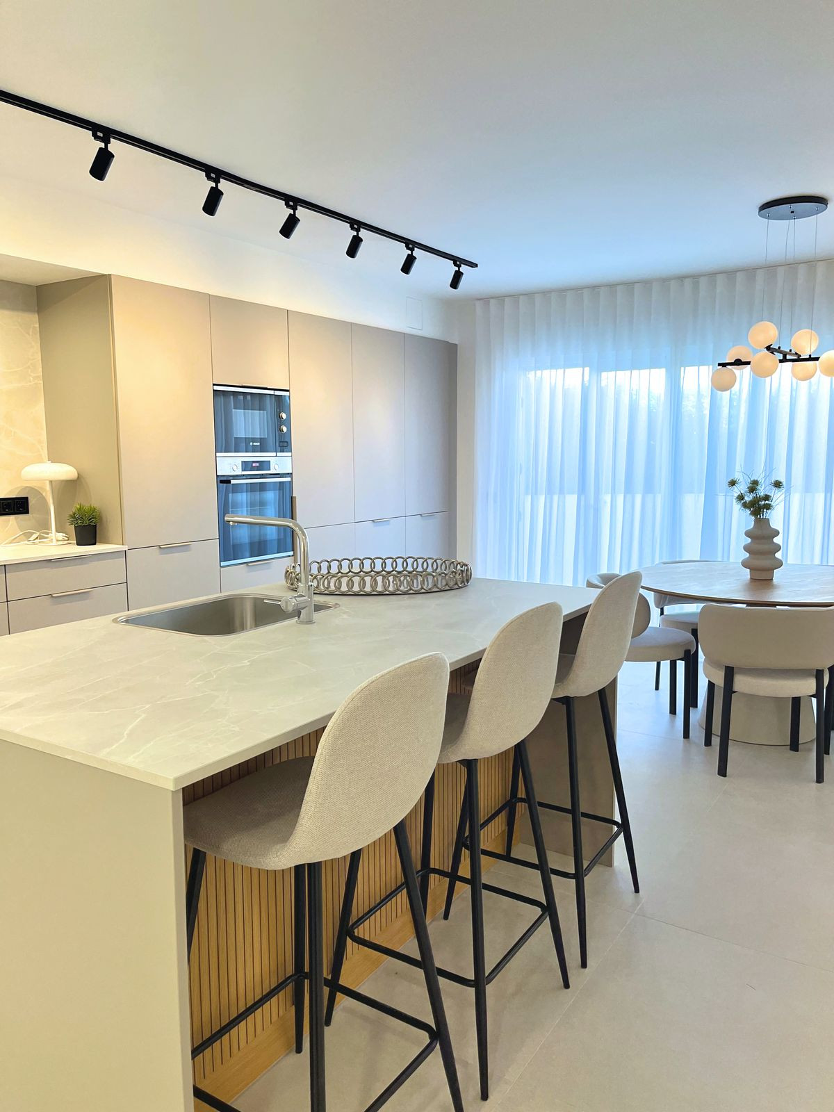 3 Bed Apartment for sale in Nueva Andalucía Costa Del Sol, Málaga, Spain