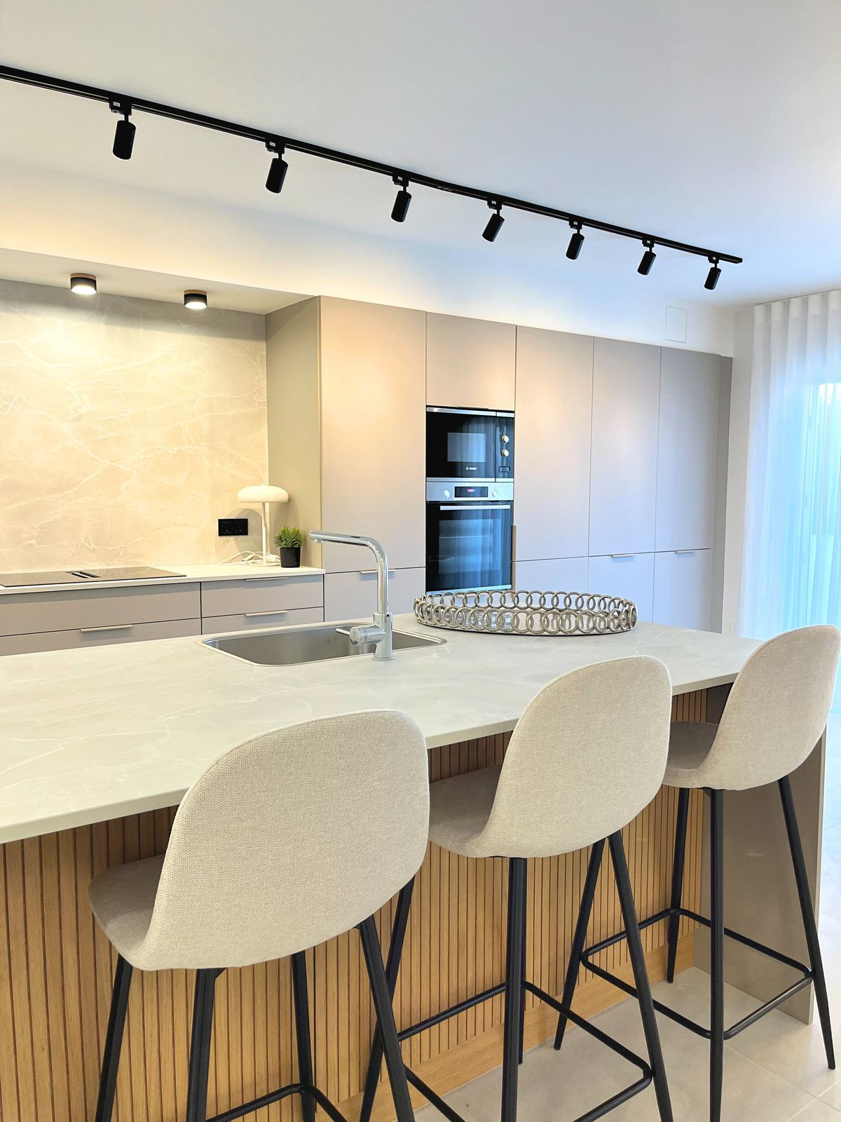 3 Bed Apartment for sale in Nueva Andalucía Costa Del Sol, Málaga, Spain