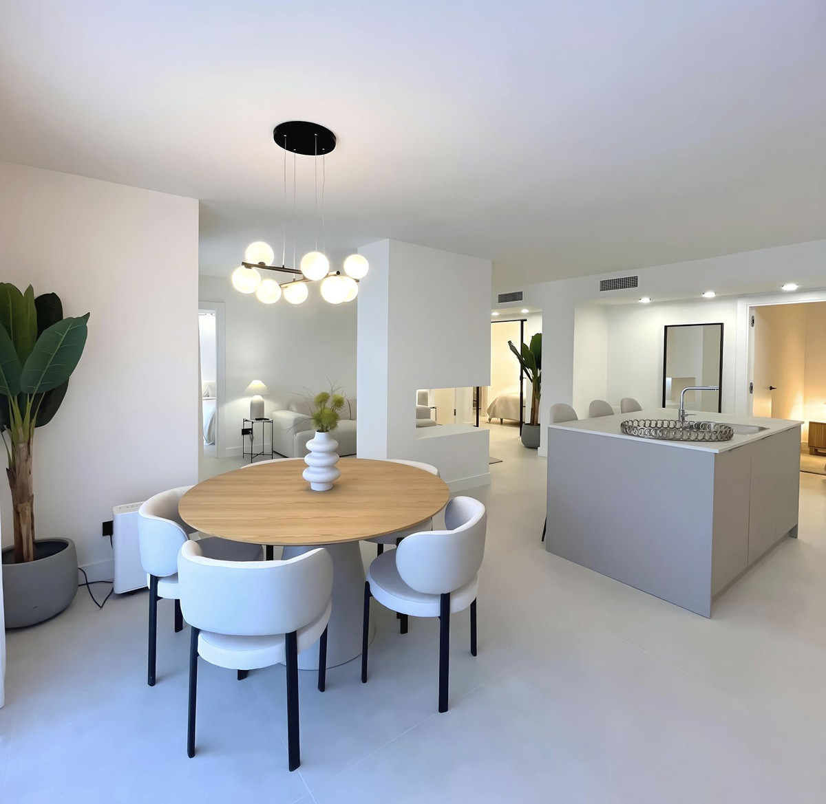 3 Bed Apartment for sale in Nueva Andalucía Costa Del Sol, Málaga, Spain