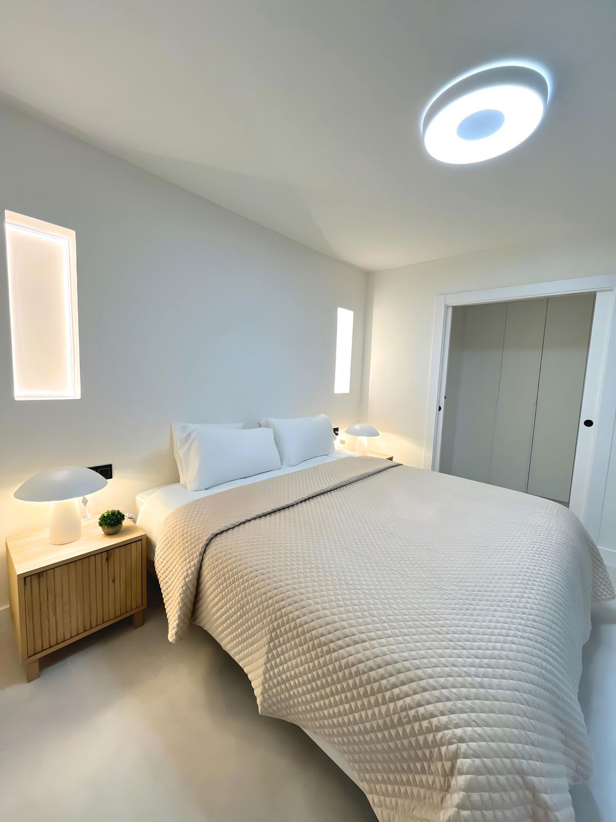 3 Bed Apartment for sale in Nueva Andalucía Costa Del Sol, Málaga, Spain