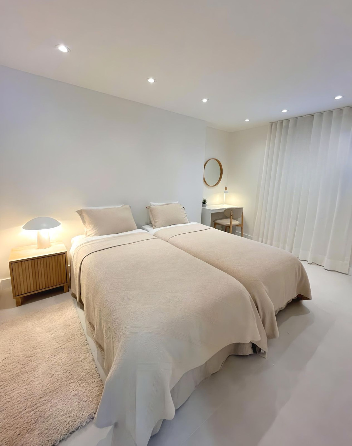 3 Bed Apartment for sale in Nueva Andalucía Costa Del Sol, Málaga, Spain