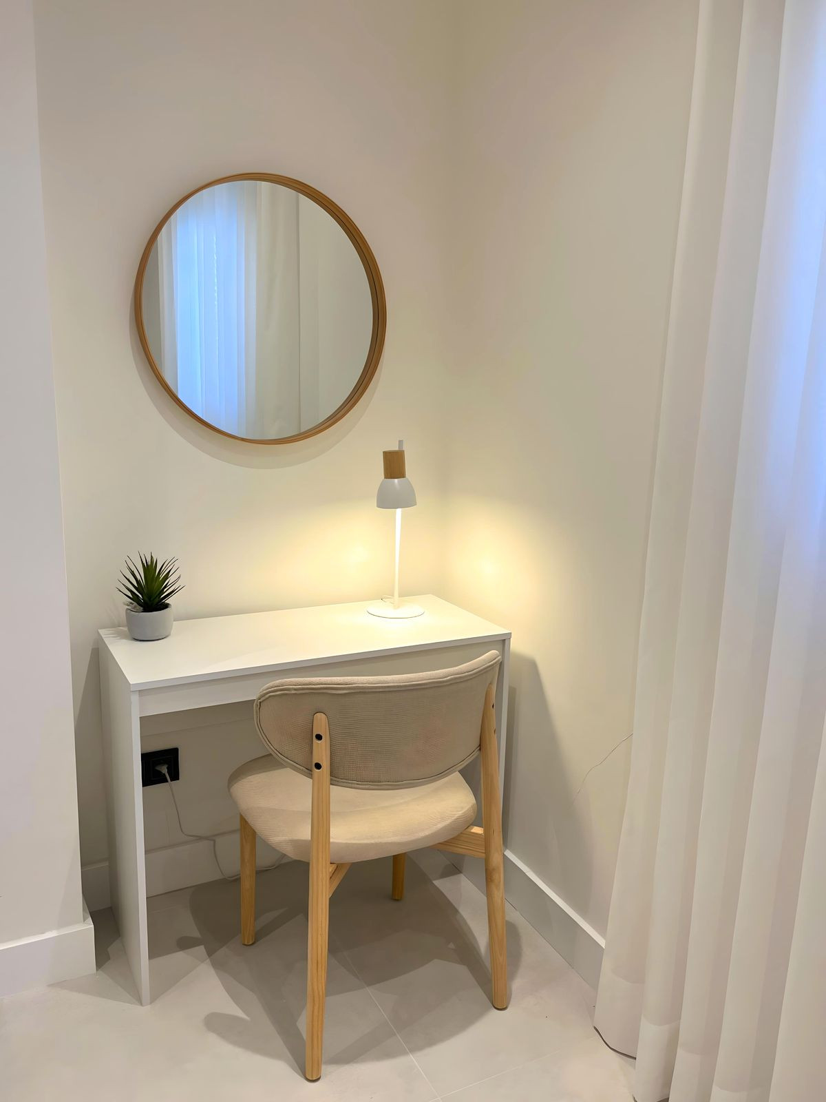 3 Bed Apartment for sale in Nueva Andalucía Costa Del Sol, Málaga, Spain