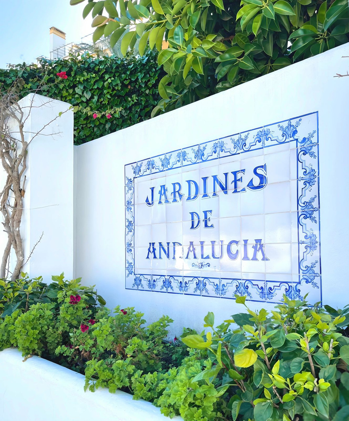 3 Bed Apartment for sale in Nueva Andalucía Costa Del Sol, Málaga, Spain