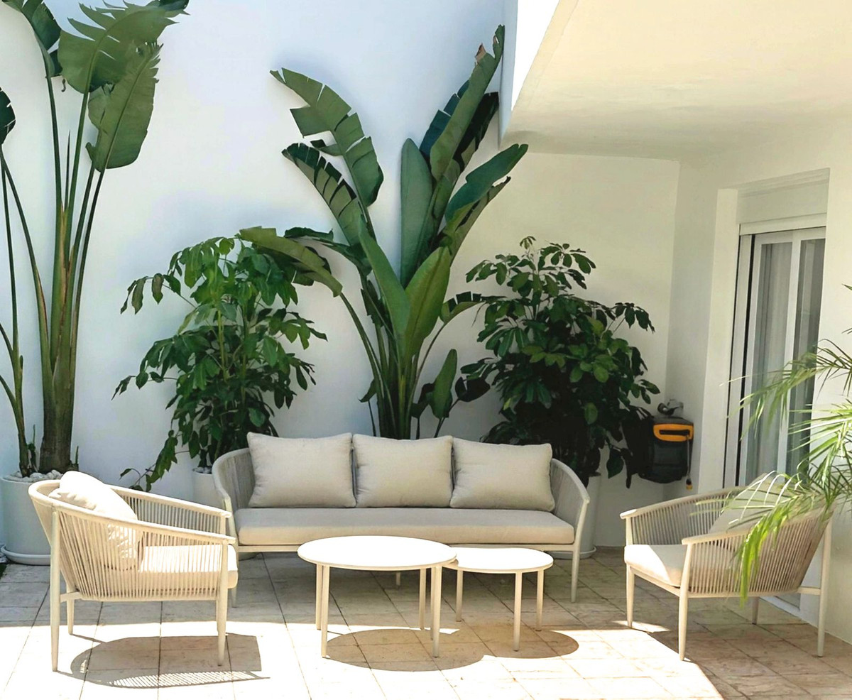 3 Bed Apartment for sale in Nueva Andalucía Costa Del Sol, Málaga, Spain