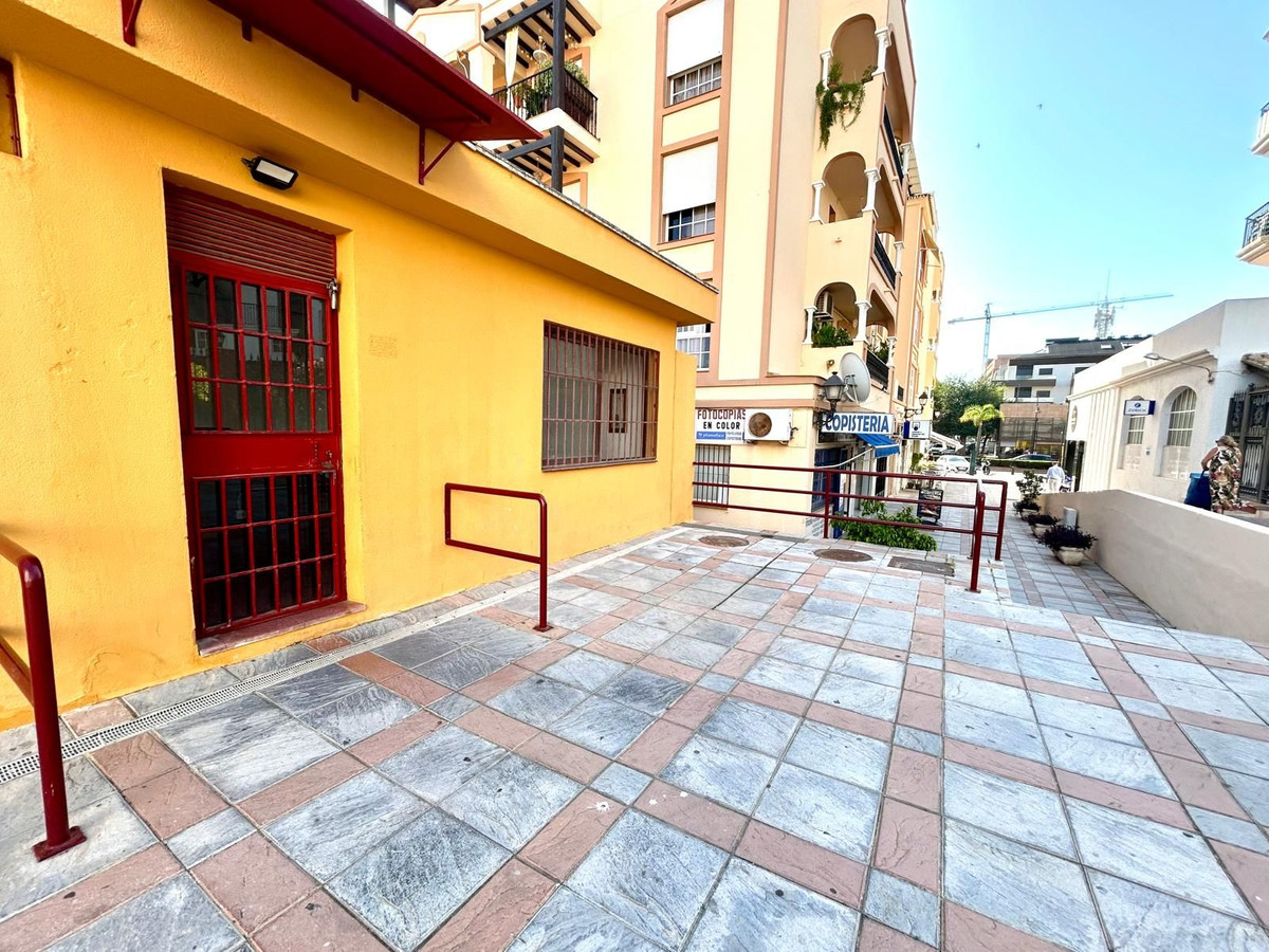 Se vende Garaje  en Costa Del Sol, Málaga, España