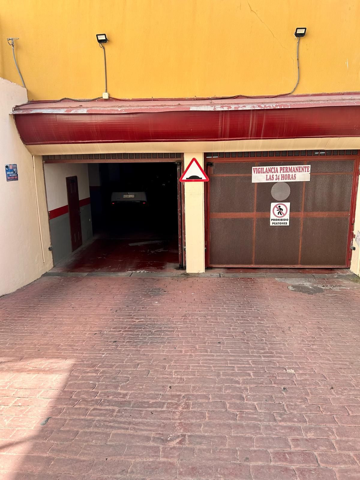 Se vende Garaje  en Costa Del Sol, Málaga, España