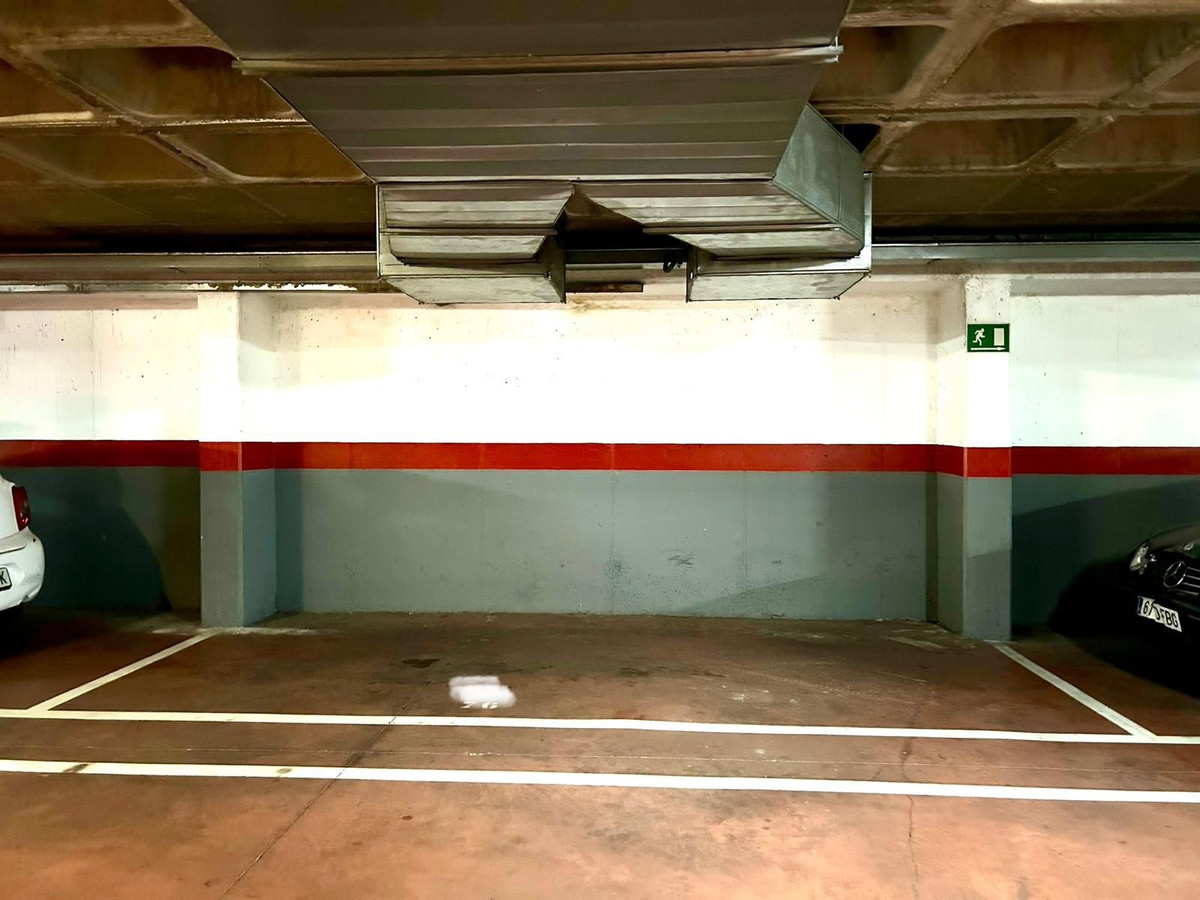 Se vende Garaje  en Costa Del Sol, Málaga, España