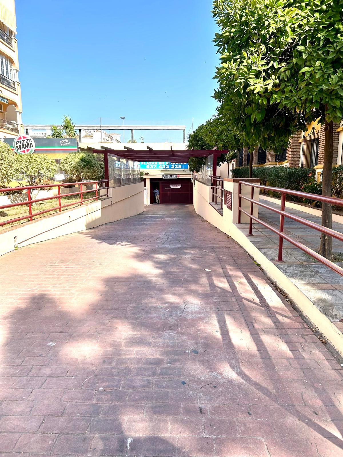 Se vende Garaje  en Costa Del Sol, Málaga, España