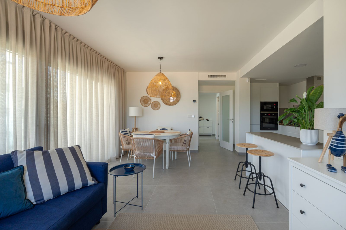 Se vende Apartamento Planta Media de 2 dormitorios en Costa Blanca, Alicante, España