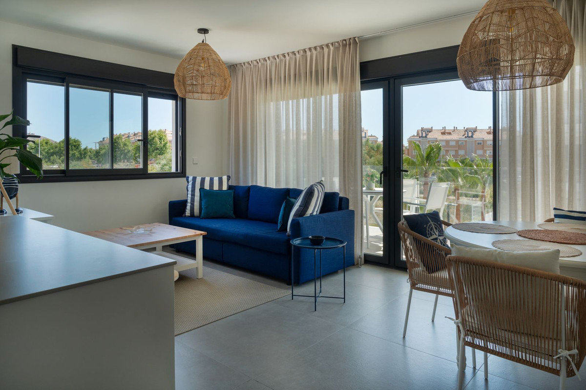 Se vende Apartamento Planta Media de 2 dormitorios en Costa Blanca, Alicante, España