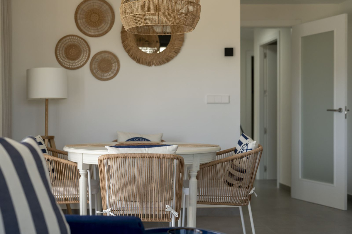 Se vende Apartamento Planta Media de 2 dormitorios en Costa Blanca, Alicante, España