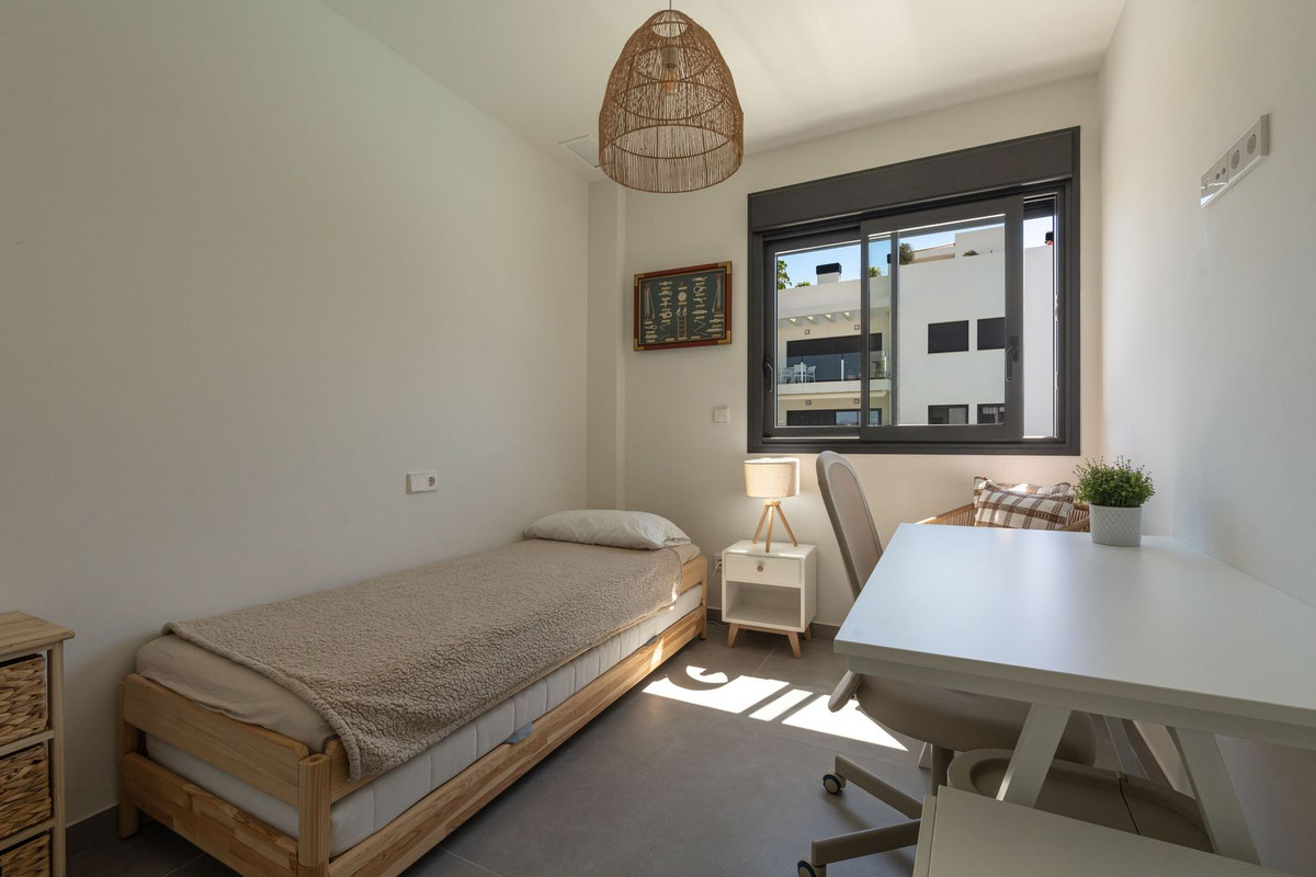 Se vende Apartamento Planta Media de 2 dormitorios en Costa Blanca, Alicante, España
