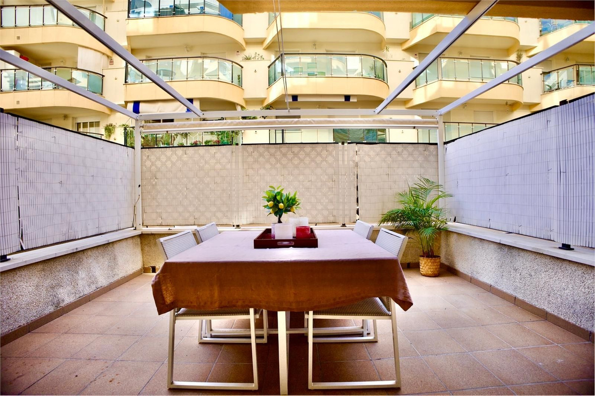 1 Bed Apartment for sale in Estepona Costa Del Sol, Málaga, Spain