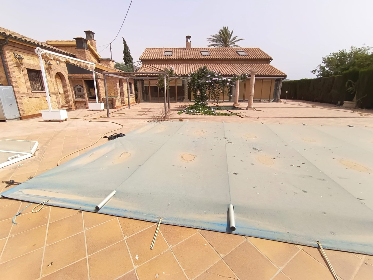 Se vende Villa - Chalet de 5 dormitorios en Costa Calida, Murcia, España