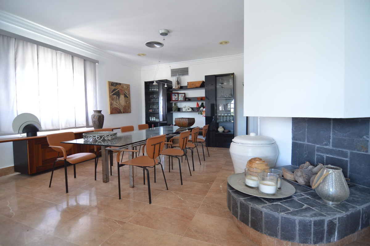 Se vende Villa - Chalet de 4 dormitorios en Costa Blanca, Alicante, España