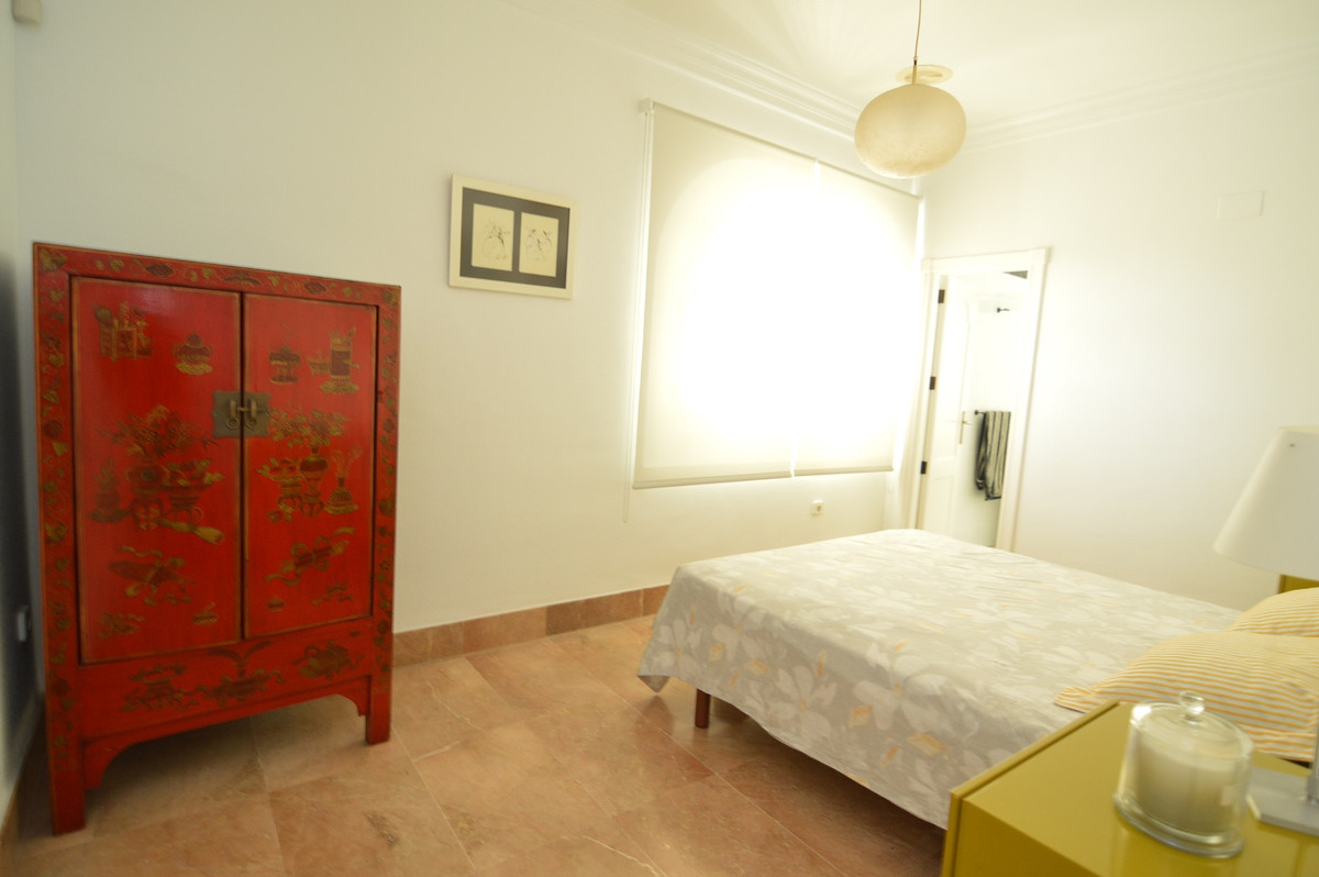 Se vende Villa - Chalet de 4 dormitorios en Costa Blanca, Alicante, España