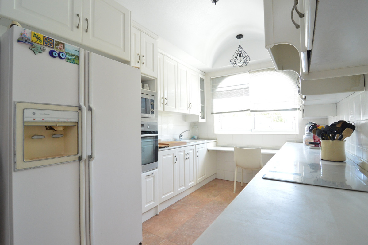 Se vende Villa - Chalet de 4 dormitorios en Costa Blanca, Alicante, España