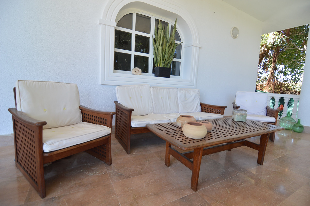 Se vende Villa - Chalet de 4 dormitorios en Costa Blanca, Alicante, España