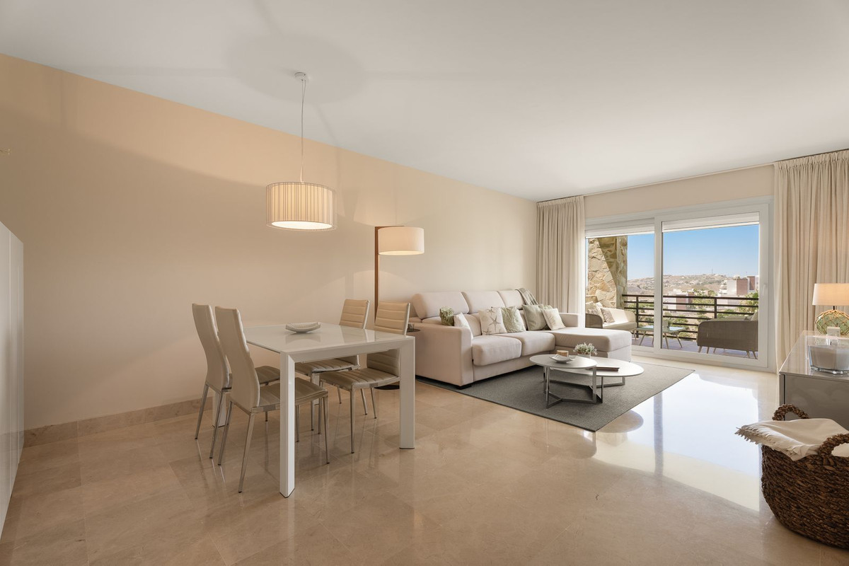 Se vende Apartamento Planta Media de 2 dormitorios en Costa Del Sol, Málaga, España