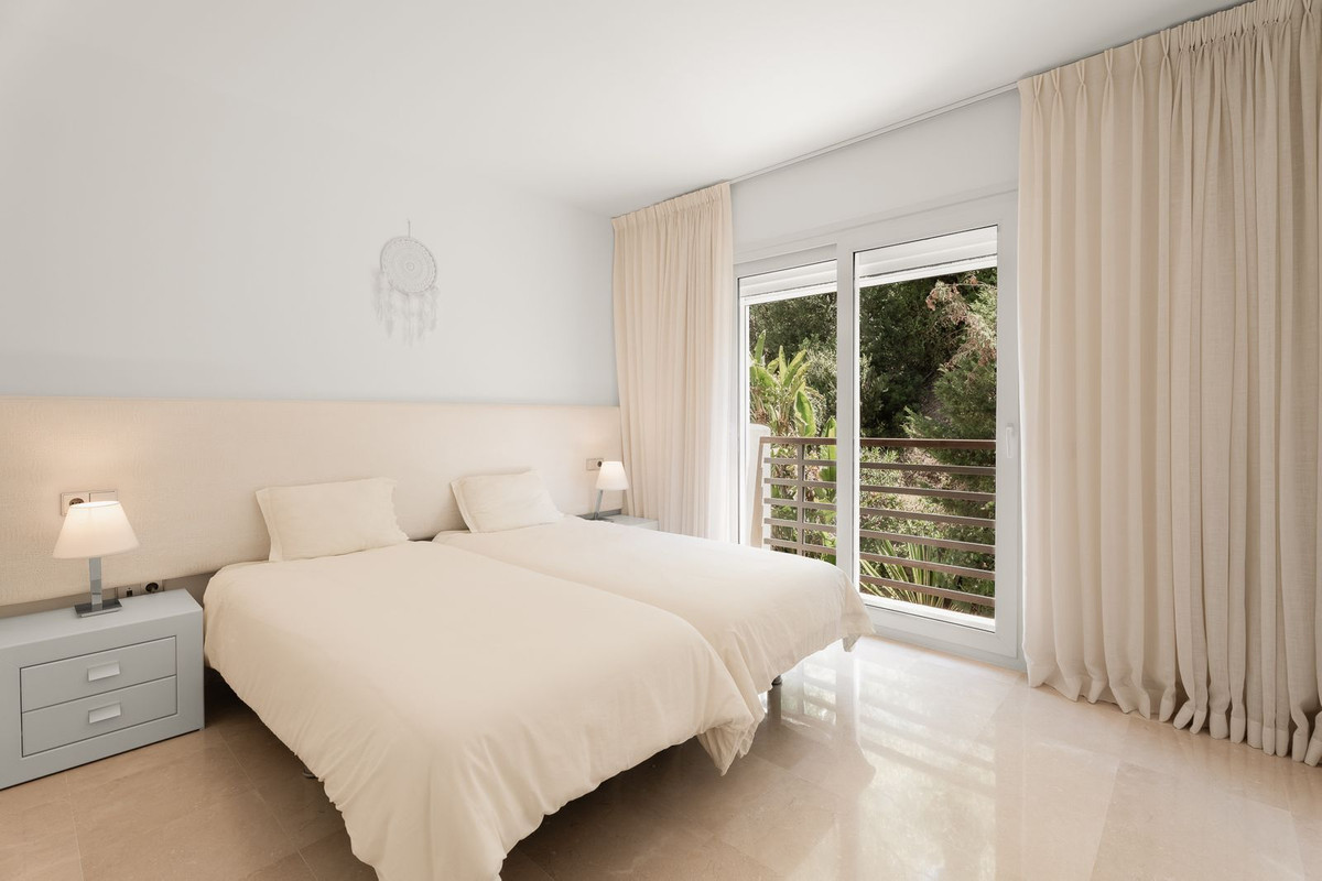 Se vende Apartamento Planta Media de 2 dormitorios en Costa Del Sol, Málaga, España